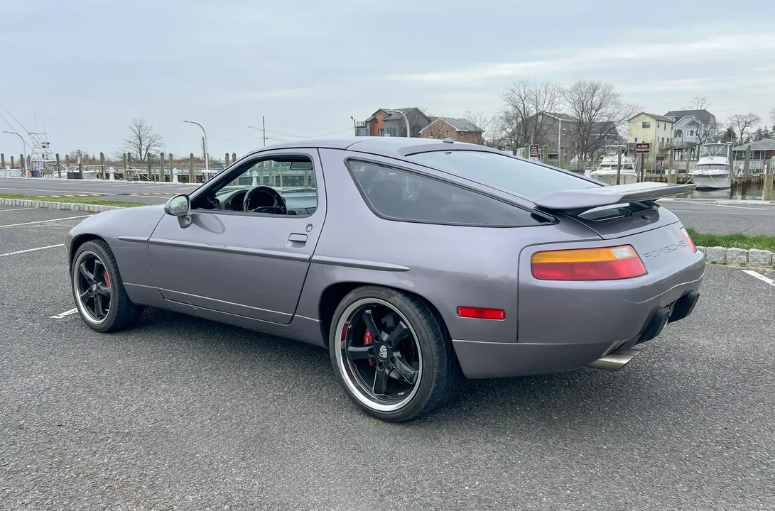 1987 Porsche 928 S4 - Image 6 of 6
