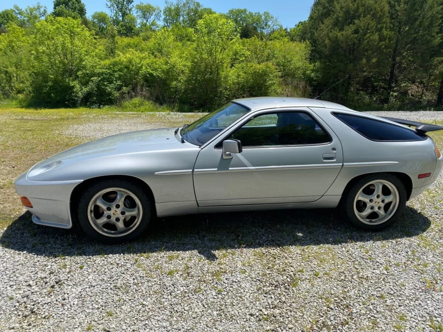 1987 Porsche 928 S4 - Image 2 of 11