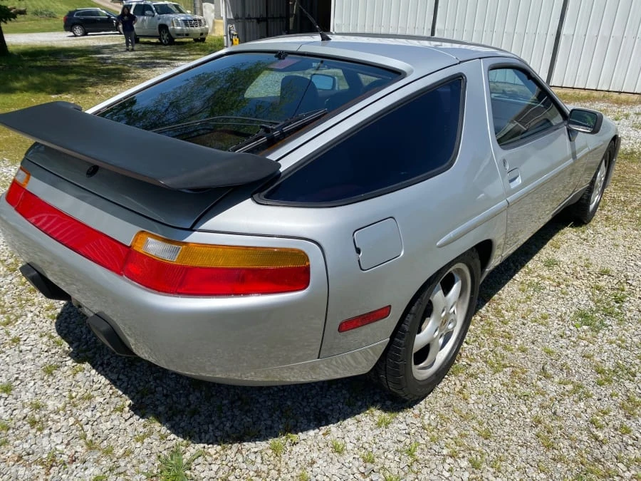 1987 Porsche 928 S4 - Image 3 of 11