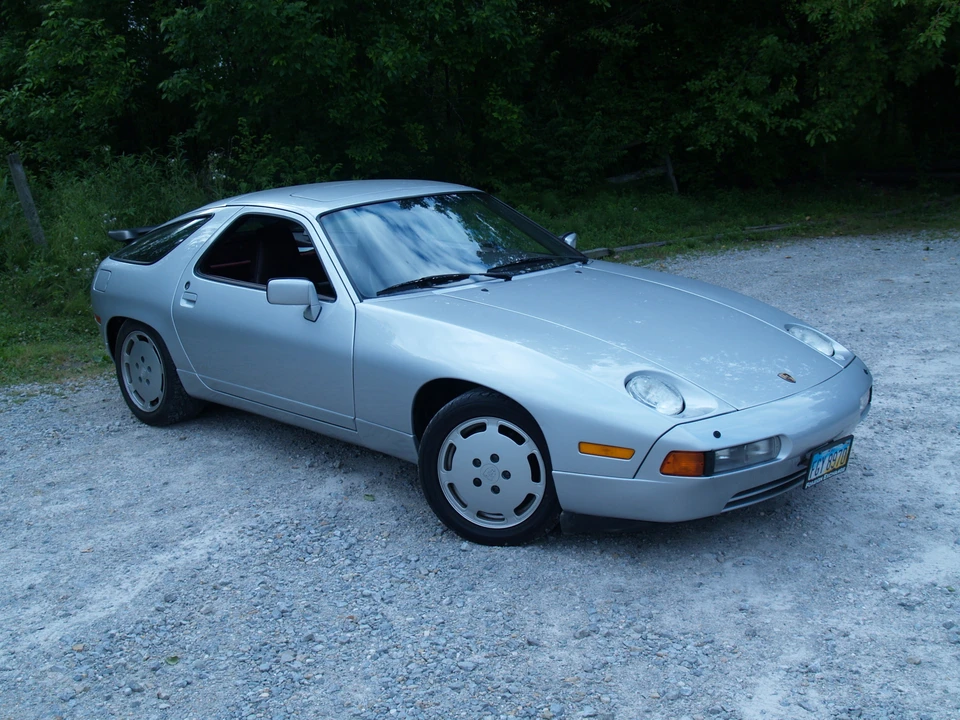 1987 Porsche 928 S4 - Image 12 of 31