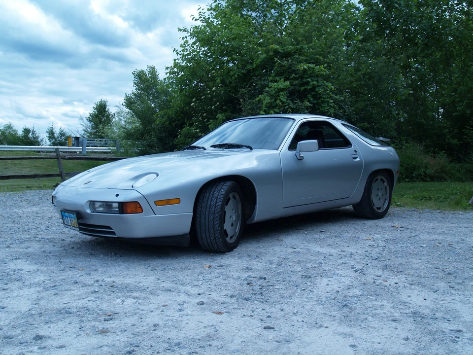 1987 Porsche 928 S4 - Image 17 of 31