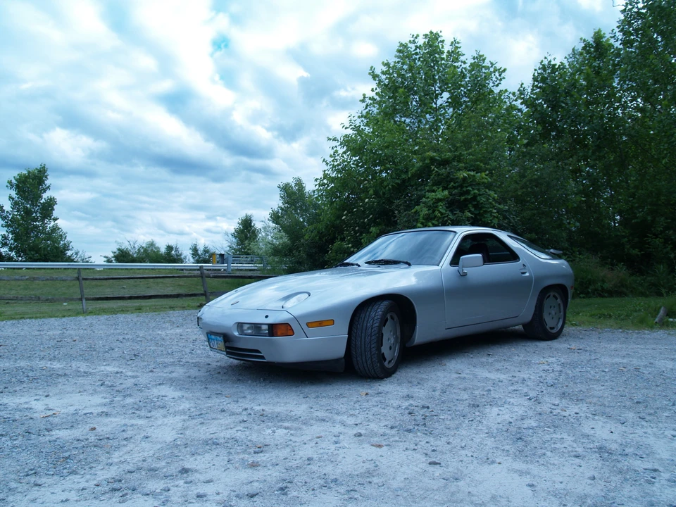 1987 Porsche 928 S4 - Image 16 of 31