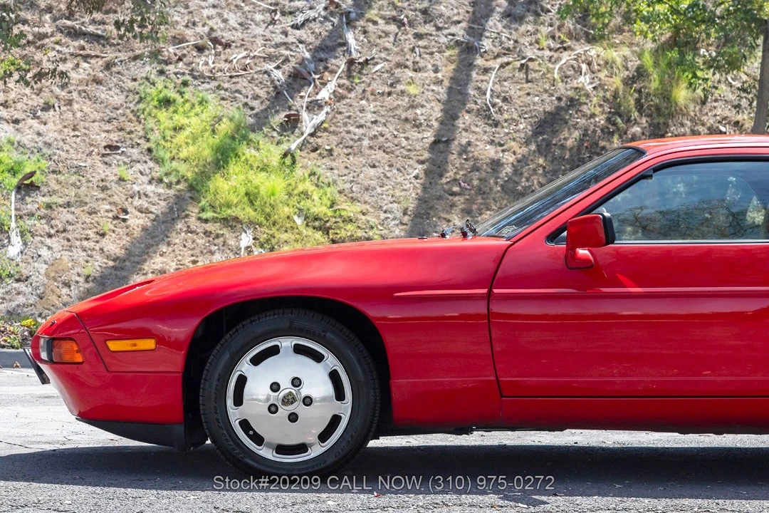 1987 Porsche 928 S4 - Image 19 of 31