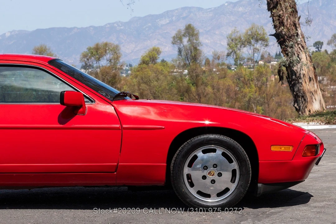 1987 Porsche 928 S4 - Image 16 of 31