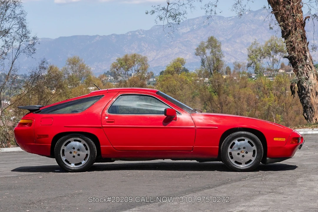 1987 Porsche 928 S4 - Image 7 of 31