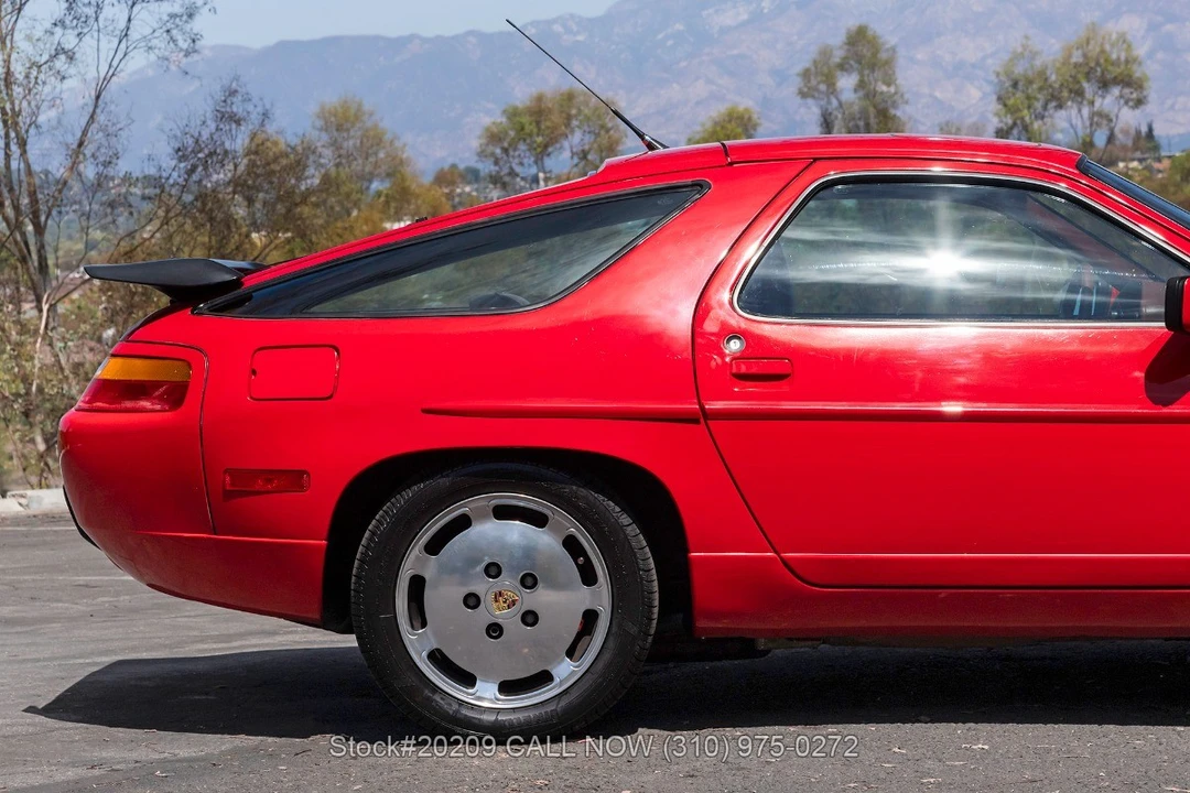 1987 Porsche 928 S4 - Image 17 of 31