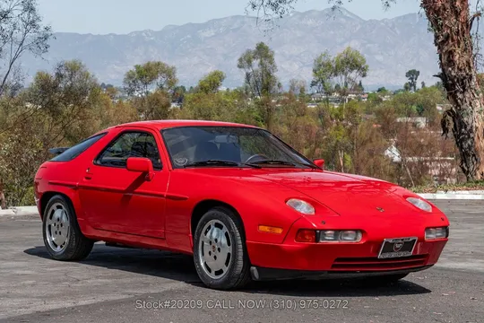 1987 Porsche 928 S4