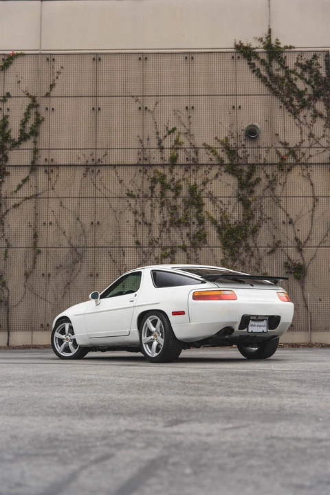 1987 Porsche 928 S4 - Image 13 of 31