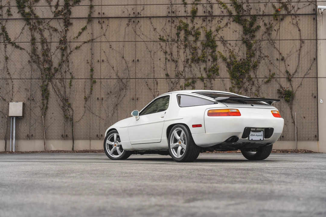 1987 Porsche 928 S4 - Image 12 of 31
