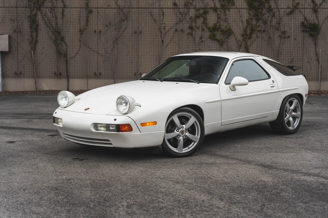 1987 Porsche 928 S4 - Image 7 of 31