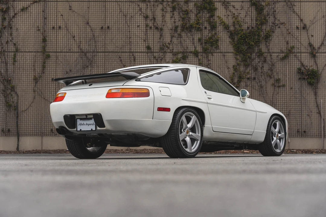 1987 Porsche 928 S4 - Image 28 of 31
