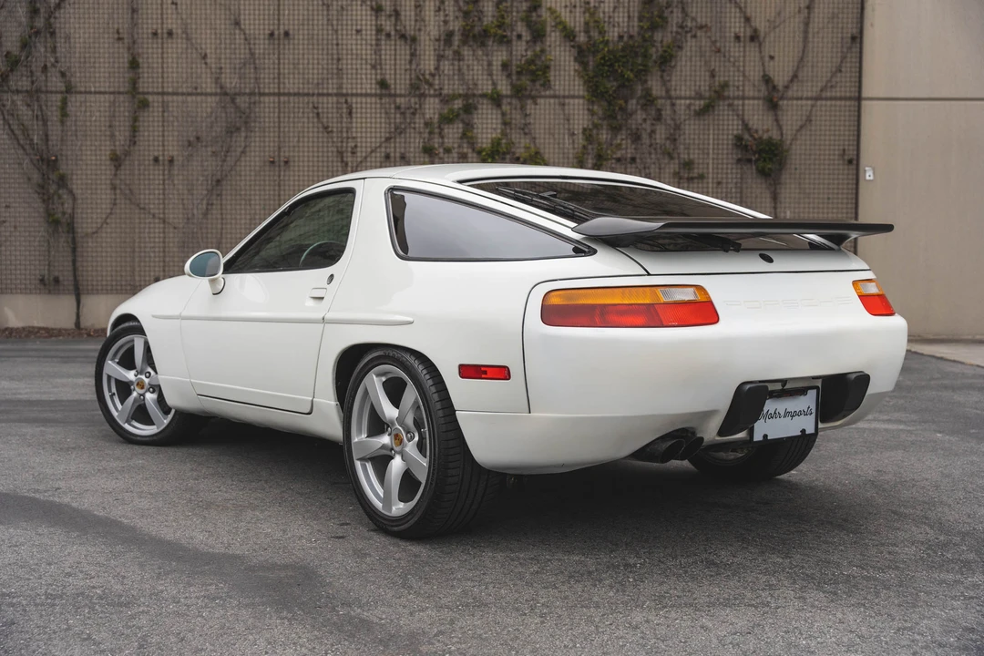 1987 Porsche 928 S4 - Image 14 of 31
