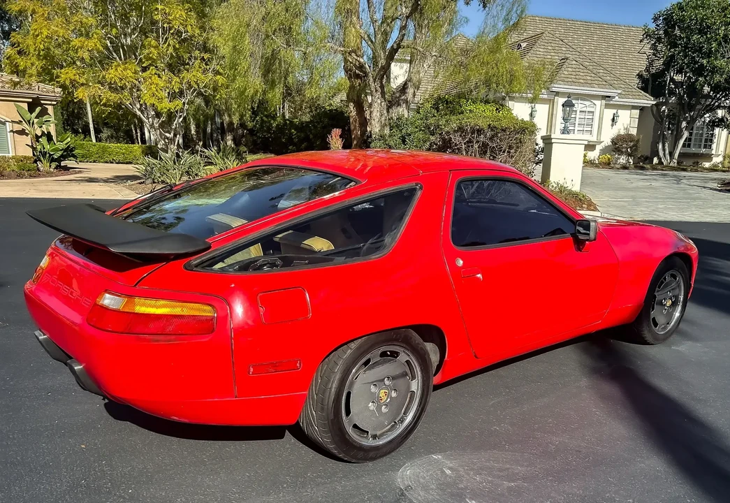 1987 Porsche 928 S4 - Image 6 of 6
