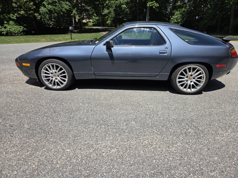 1987 Porsche 928 S4 - Image 7 of 31
