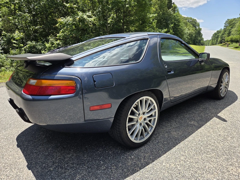 1987 Porsche 928 S4 - Image 14 of 31