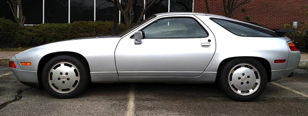 1987 Porsche 928 S4 - Image 7 of 31