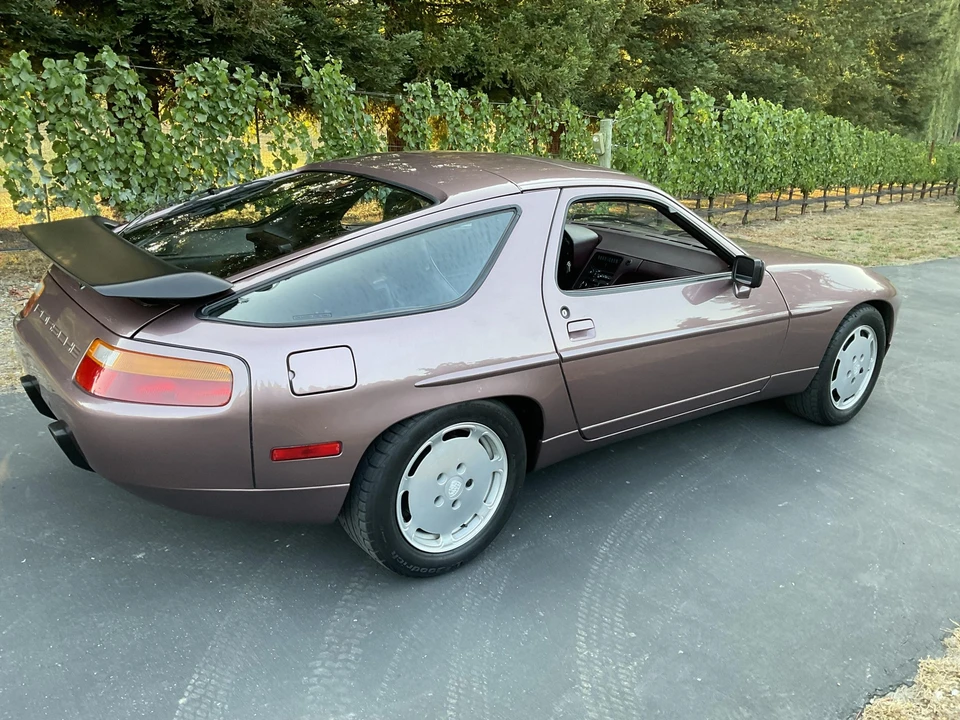 1987 Porsche 928 S4 - Image 13 of 31
