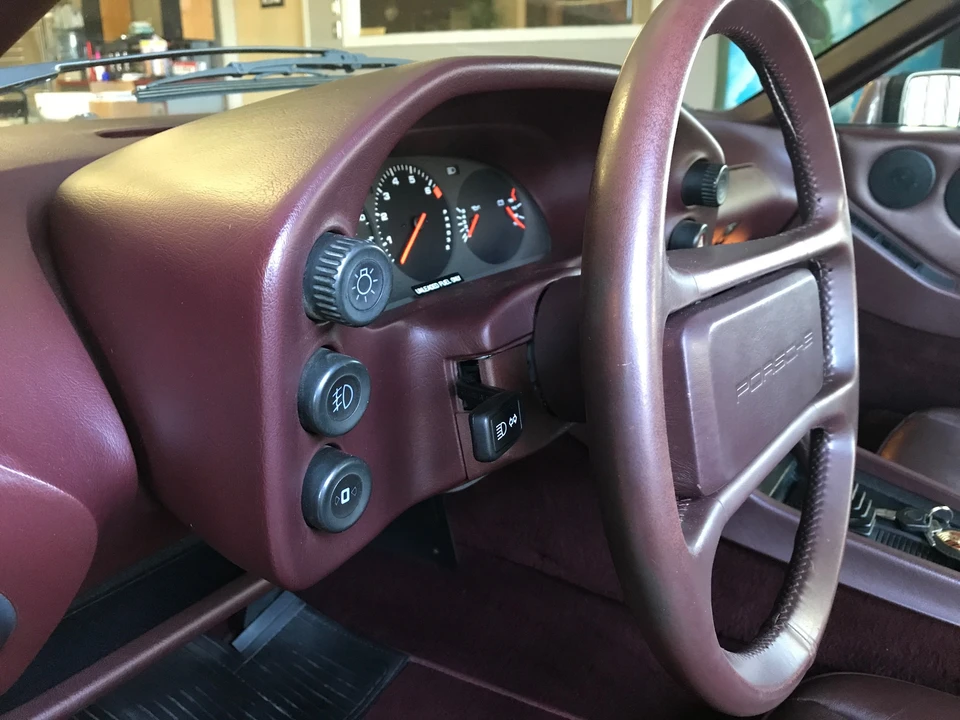 1987 Porsche 928 S4 - Image 28 of 31