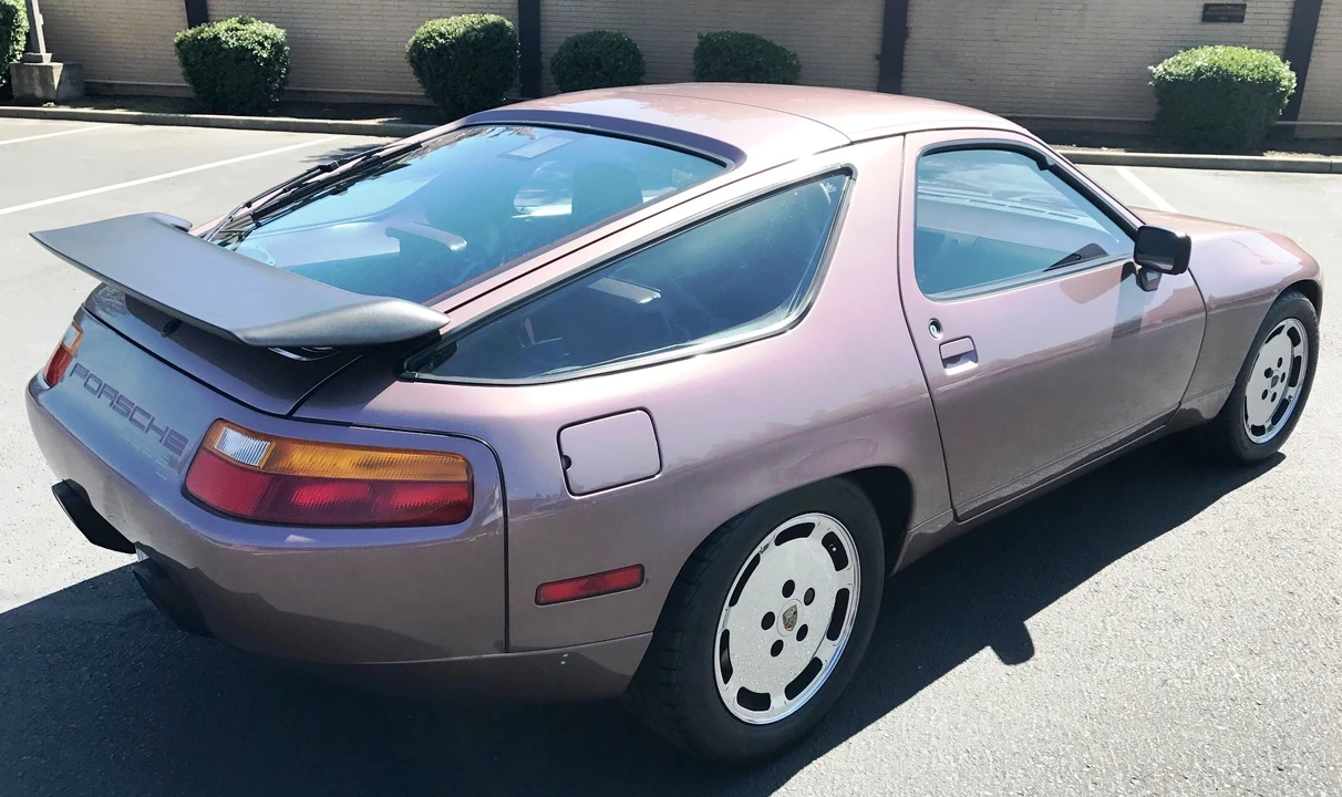 1987 Porsche 928 S4 - Image 7 of 31