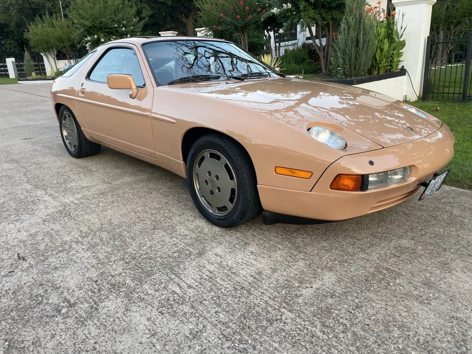 1987 Porsche 928 S4 - Image 16 of 31
