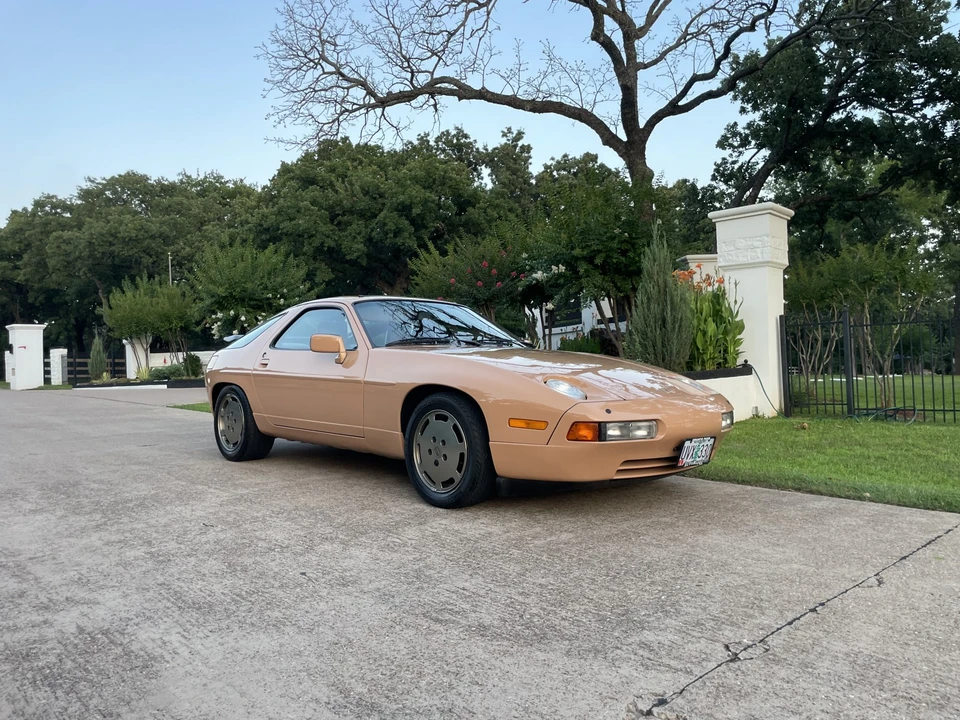 1987 Porsche 928 S4 - Image 15 of 31