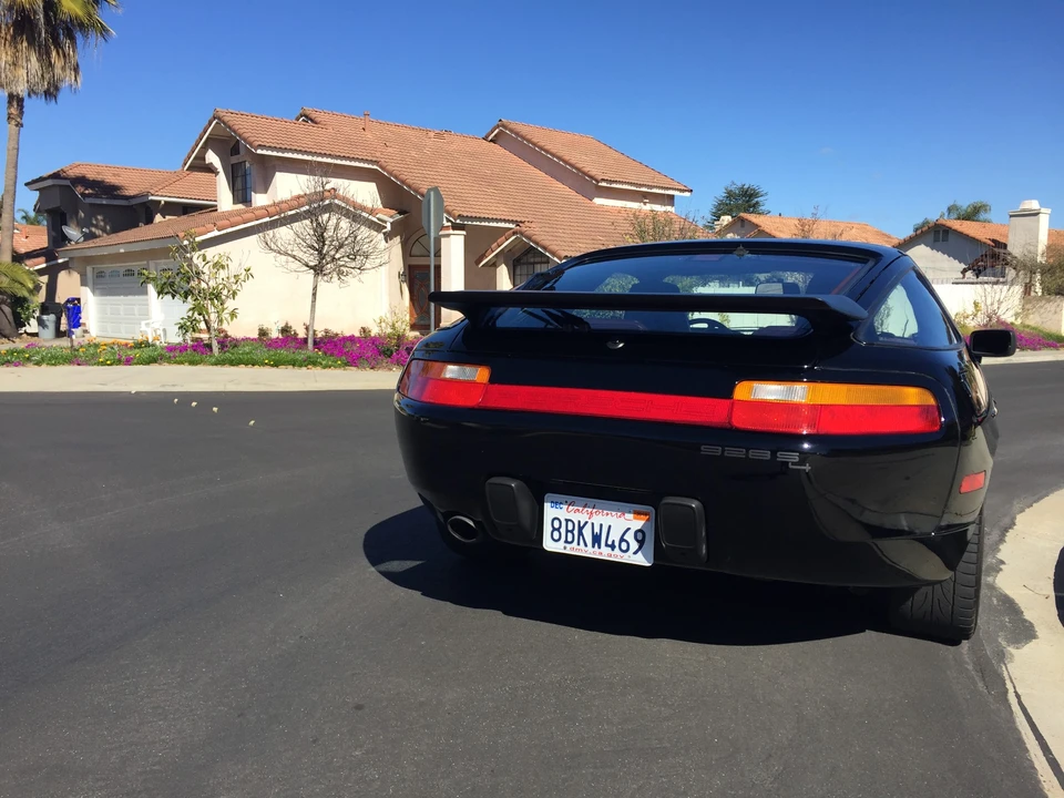 1987 Porsche 928 S4 - Image 11 of 31