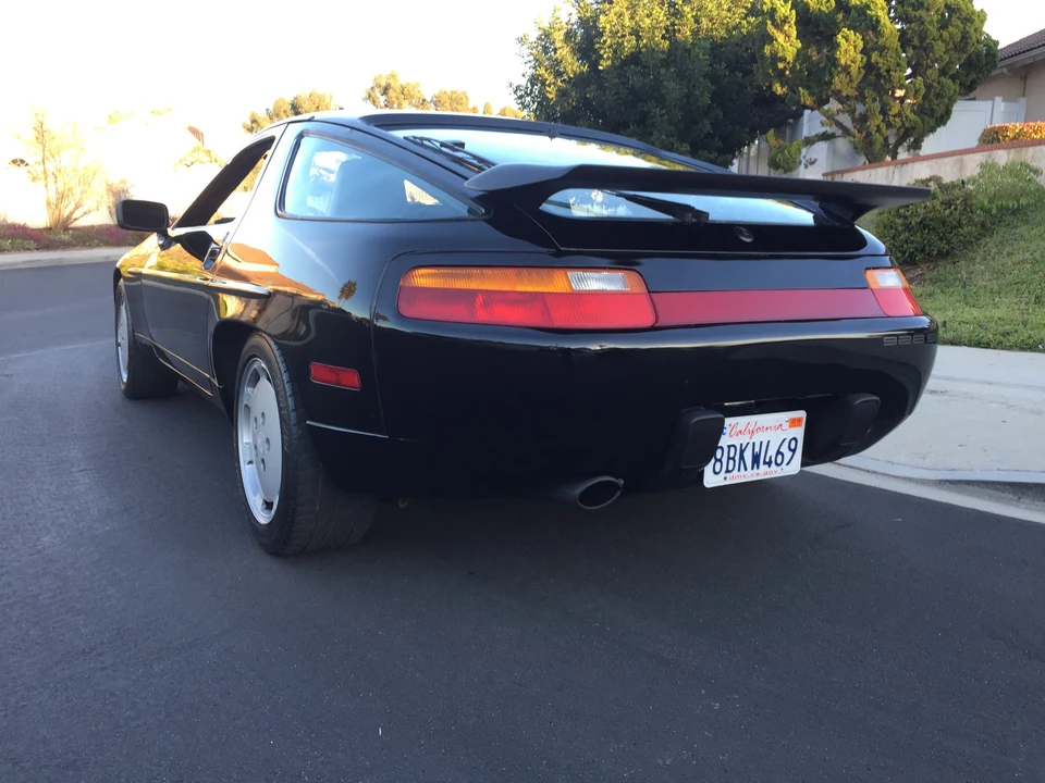 1987 Porsche 928 S4 - Image 10 of 31