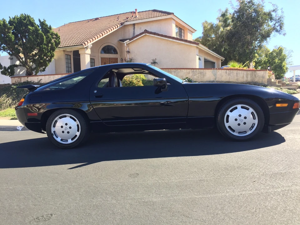 1987 Porsche 928 S4 - Image 14 of 31