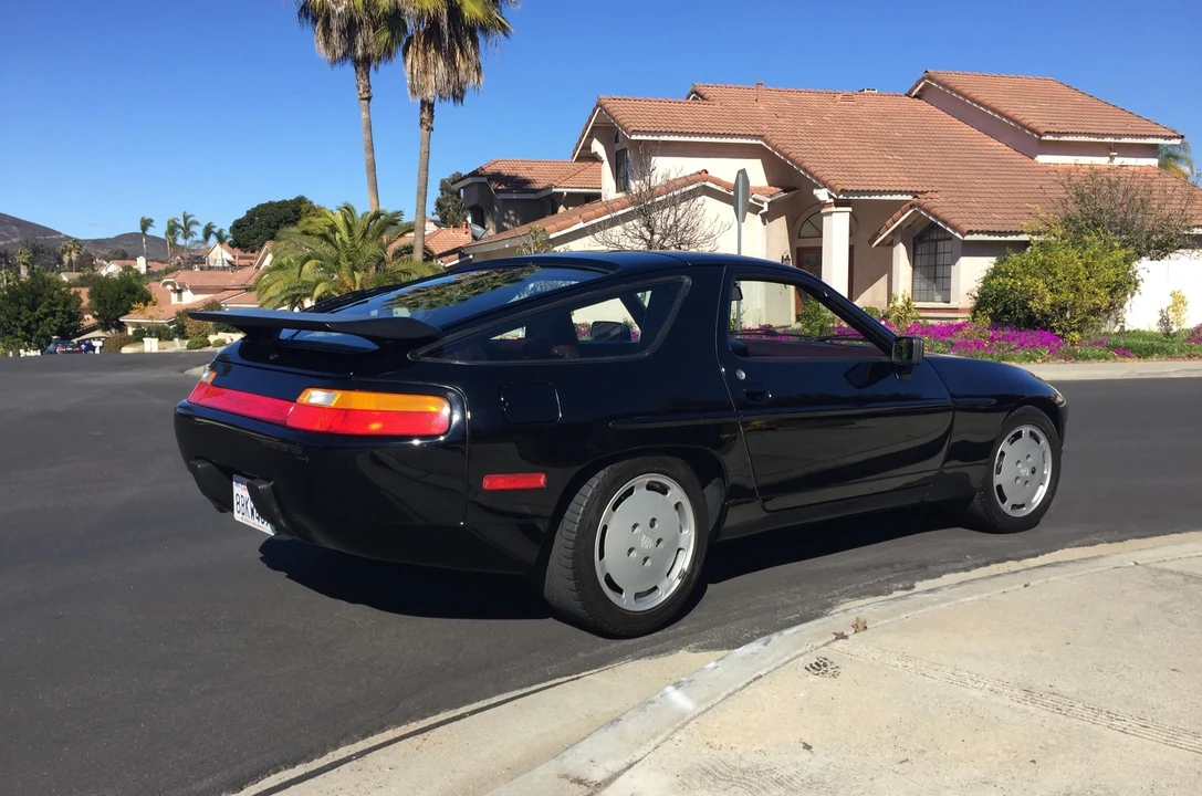 1987 Porsche 928 S4 - Image 12 of 31