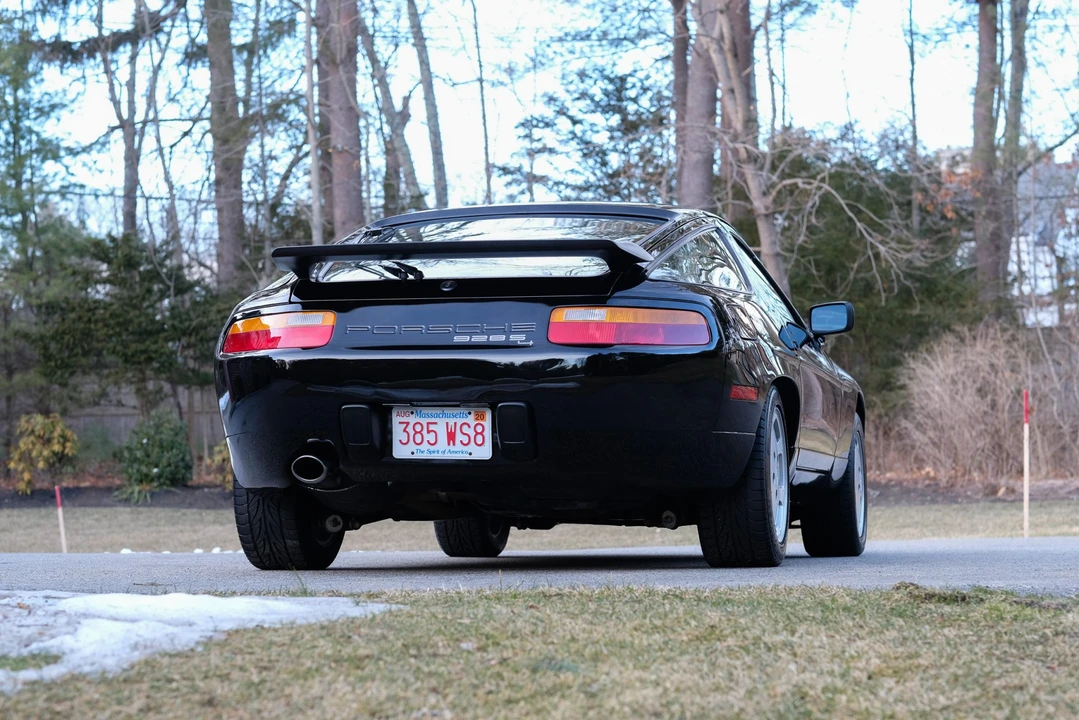 1987 Porsche 928 S4 - Image 19 of 31