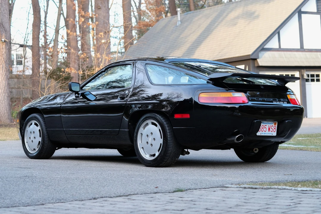 1987 Porsche 928 S4 - Image 15 of 31