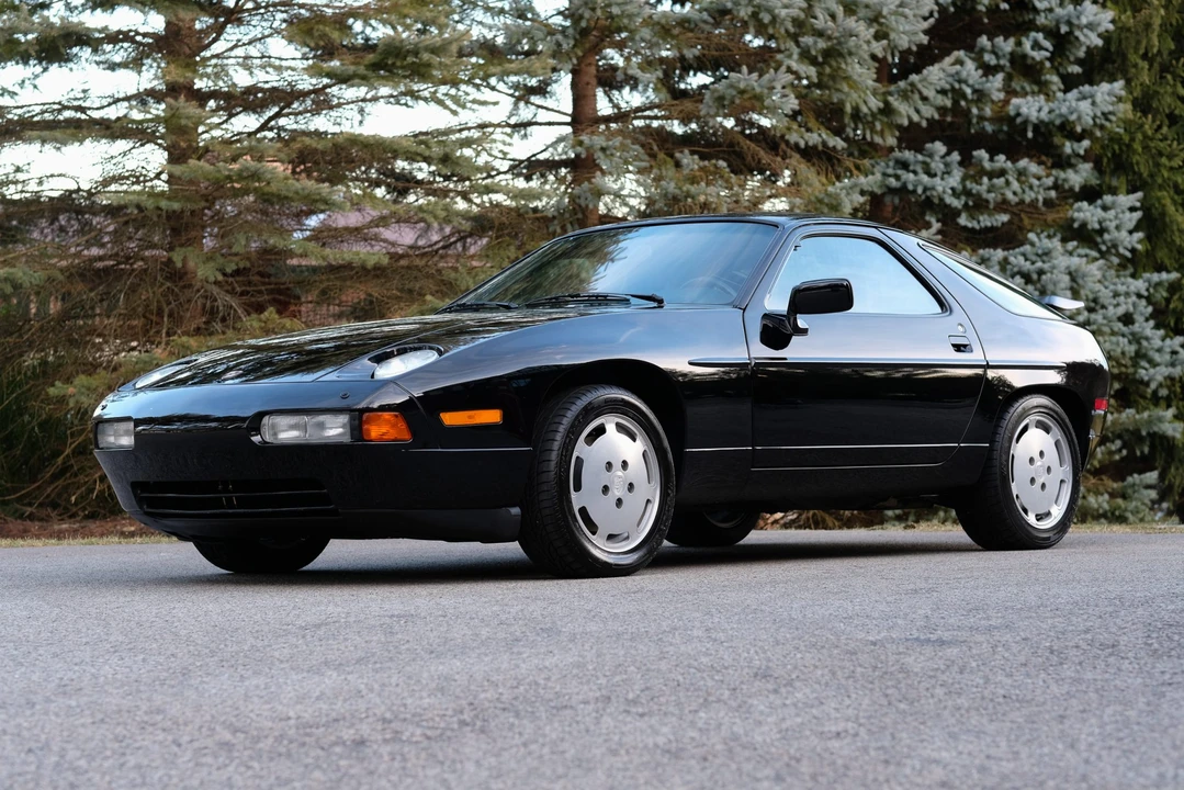 1987 Porsche 928 S4 - Image 8 of 31