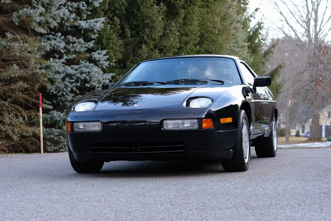 1987 Porsche 928 S4 - Image 2 of 31