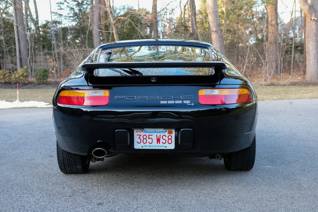 1987 Porsche 928 S4 - Image 17 of 31