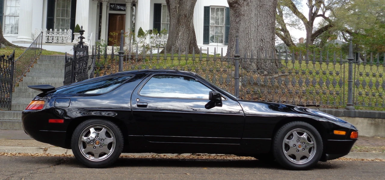 1987 Porsche 928 S4 - Image 8 of 31