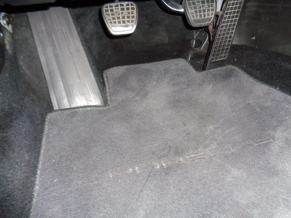 1987 Porsche 928 S4 - Image 19 of 31