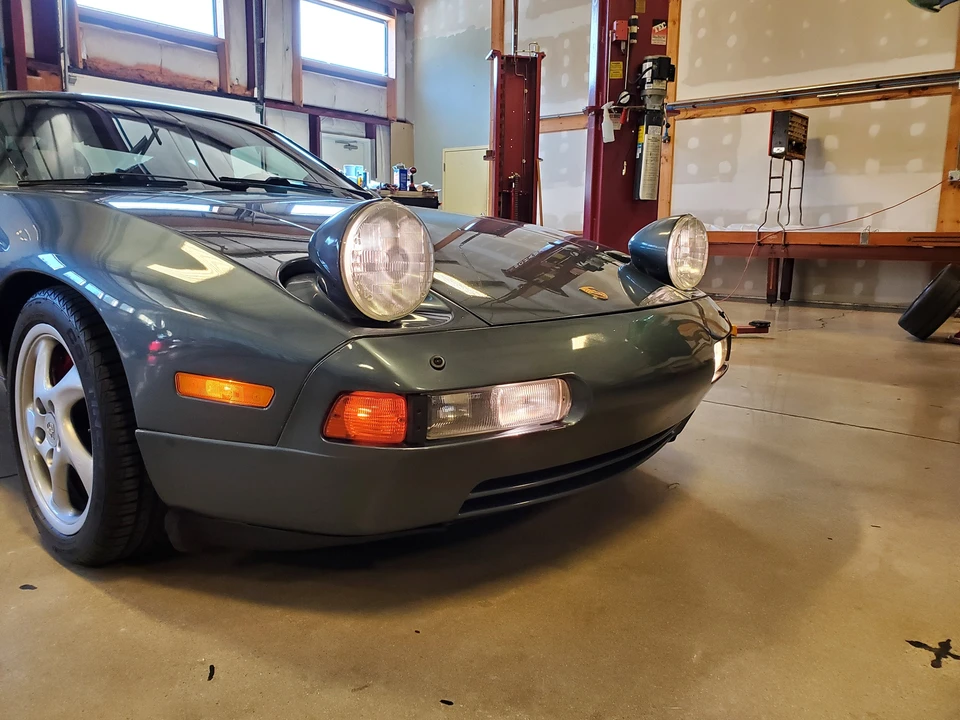 1987 Porsche 928 S4 - Image 12 of 31