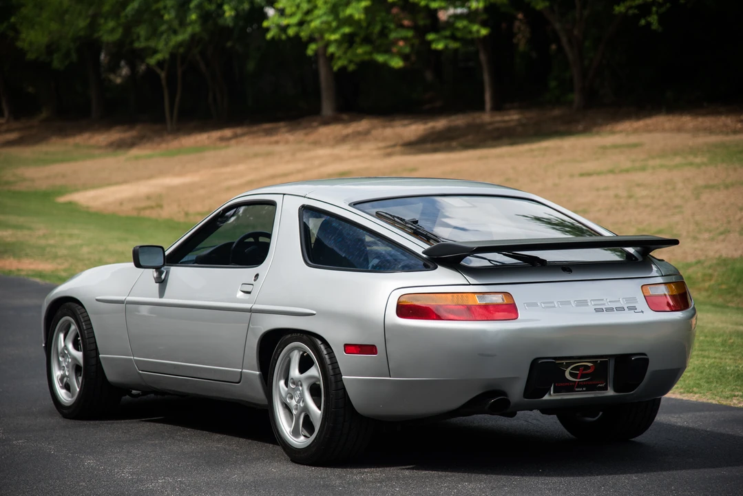 1987 Porsche 928 S4 - Image 7 of 31
