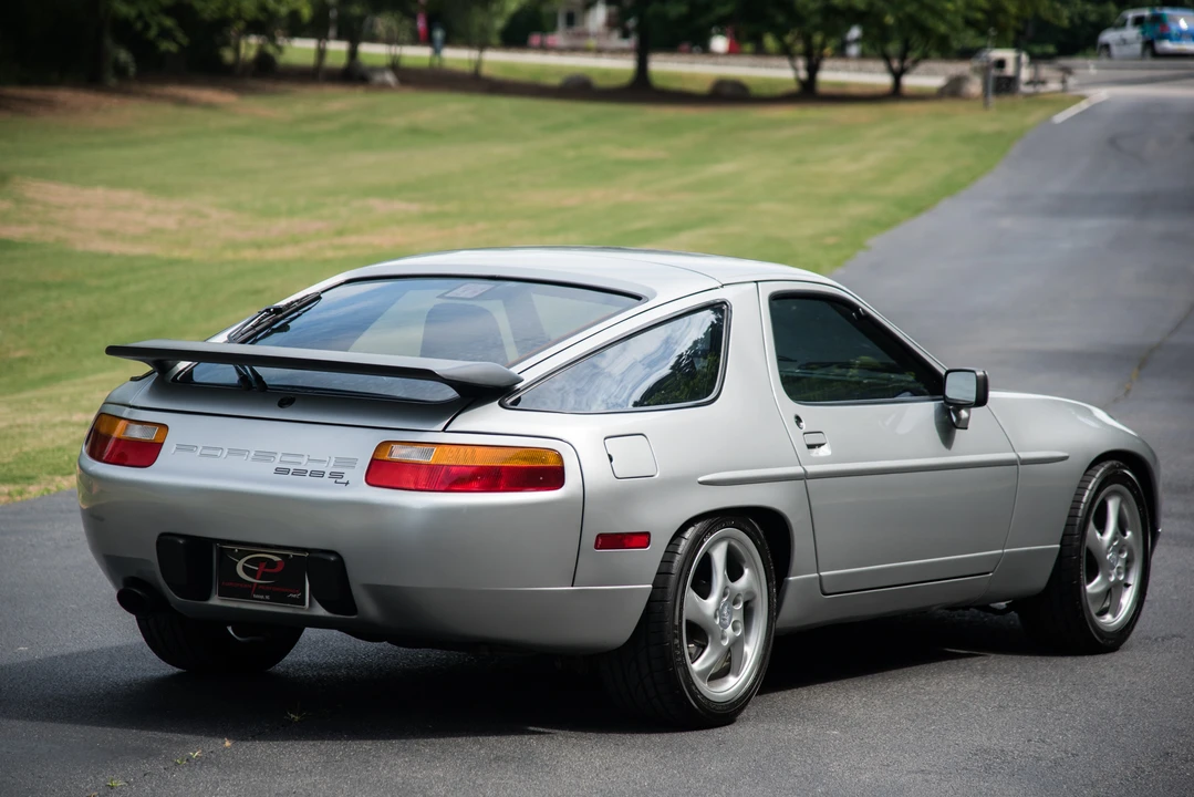 1987 Porsche 928 S4 - Image 12 of 31