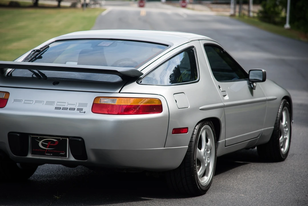 1987 Porsche 928 S4 - Image 11 of 31
