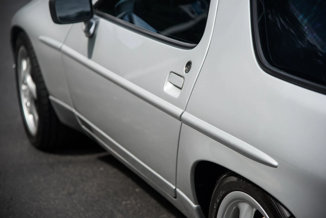 1987 Porsche 928 S4 - Image 30 of 31