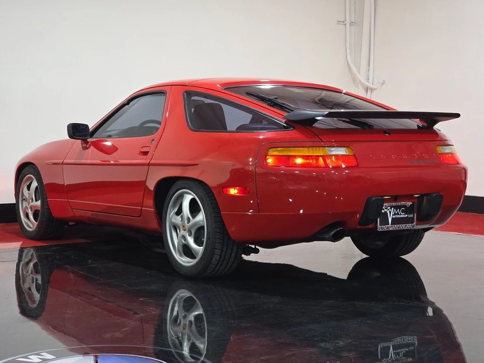 1987 Porsche 928 S4 - Image 4 of 12