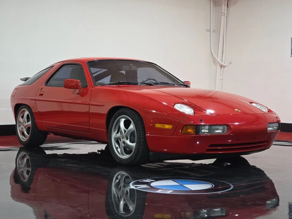 1987 Porsche 928 S4 - Image 7 of 12
