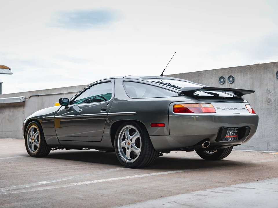 1987 Porsche 928 S4 - Image 5 of 31