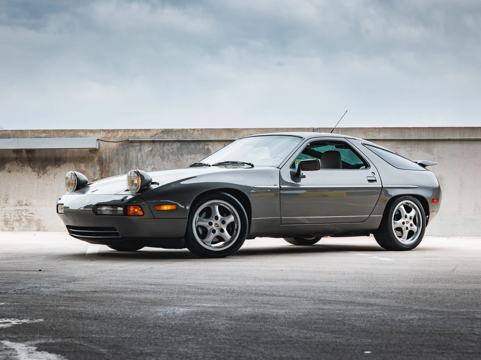 1987 Porsche 928 S4 - Image 17 of 31