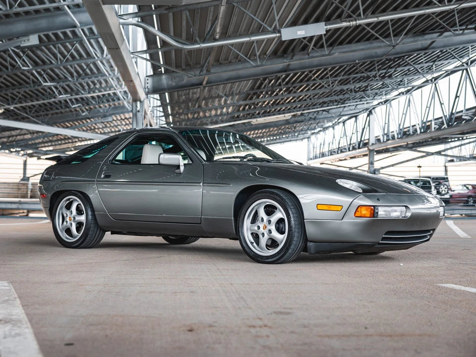 1987 Porsche 928 S4 - Image 11 of 31