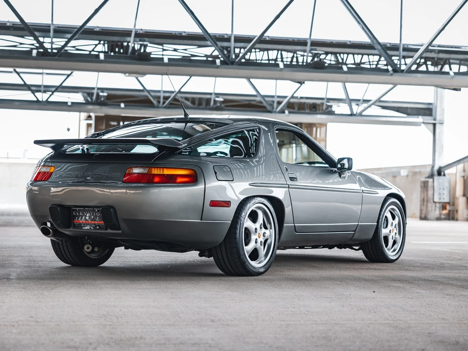 1987 Porsche 928 S4 - Image 14 of 31