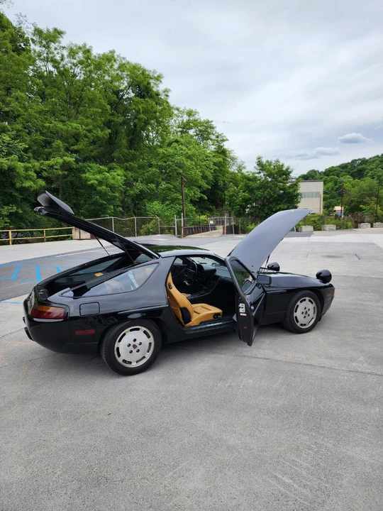 1987 Porsche 928 S4 - Image 15 of 31