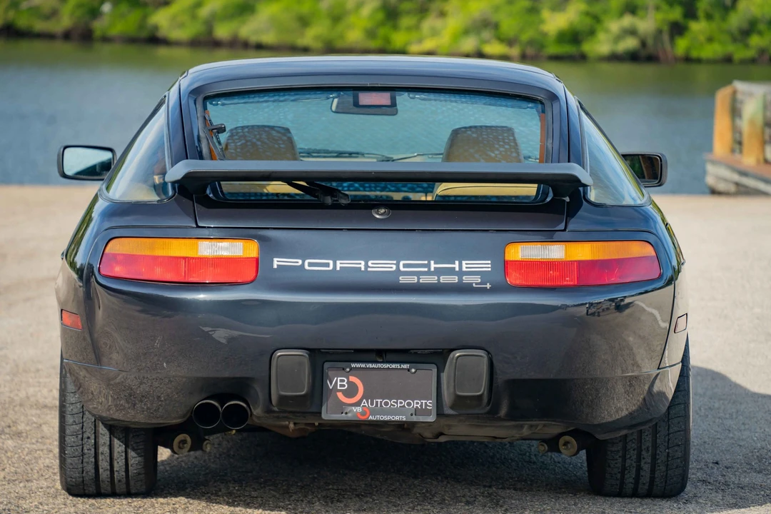 1987 Porsche 928 S4 - Image 7 of 31
