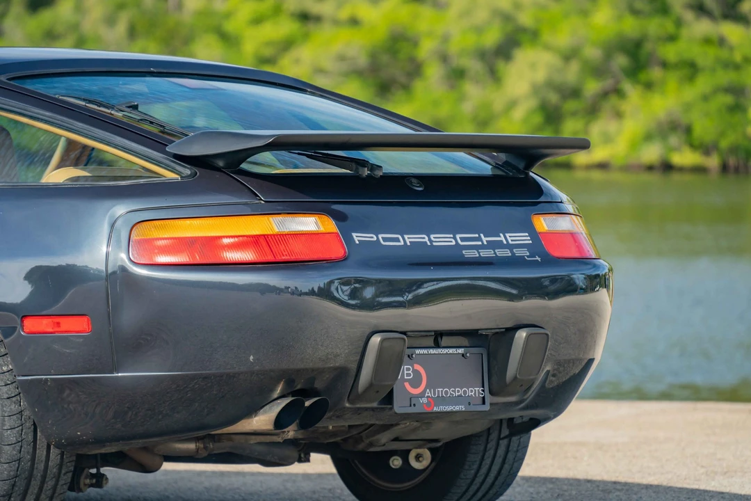 1987 Porsche 928 S4 - Image 24 of 31